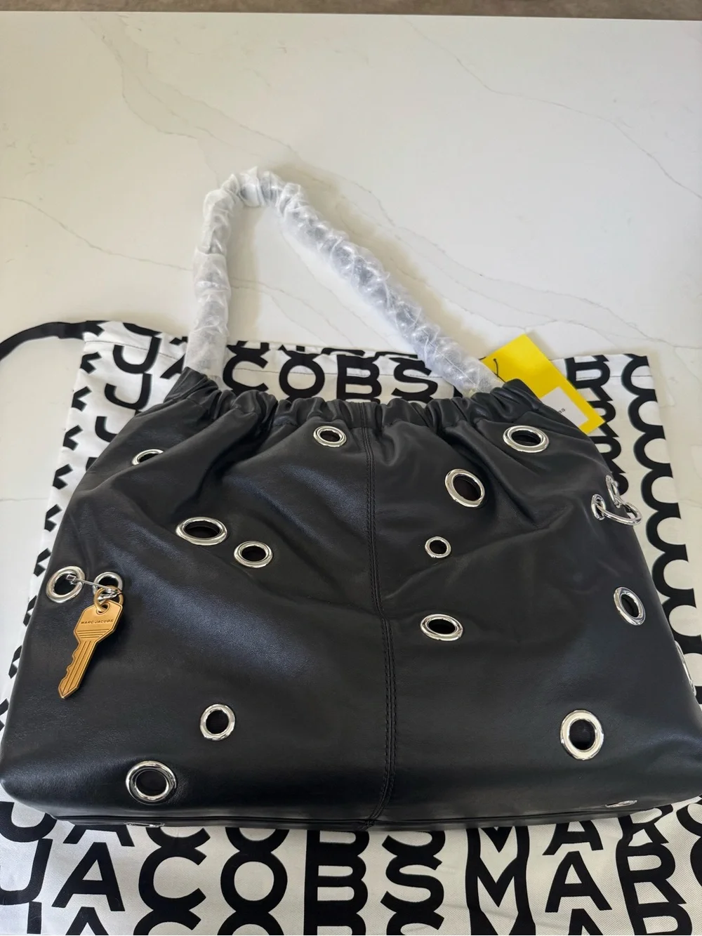 NWT Marc Jacobs The Grommet Charm Cristina Leather Tote - Picture 6 of 15